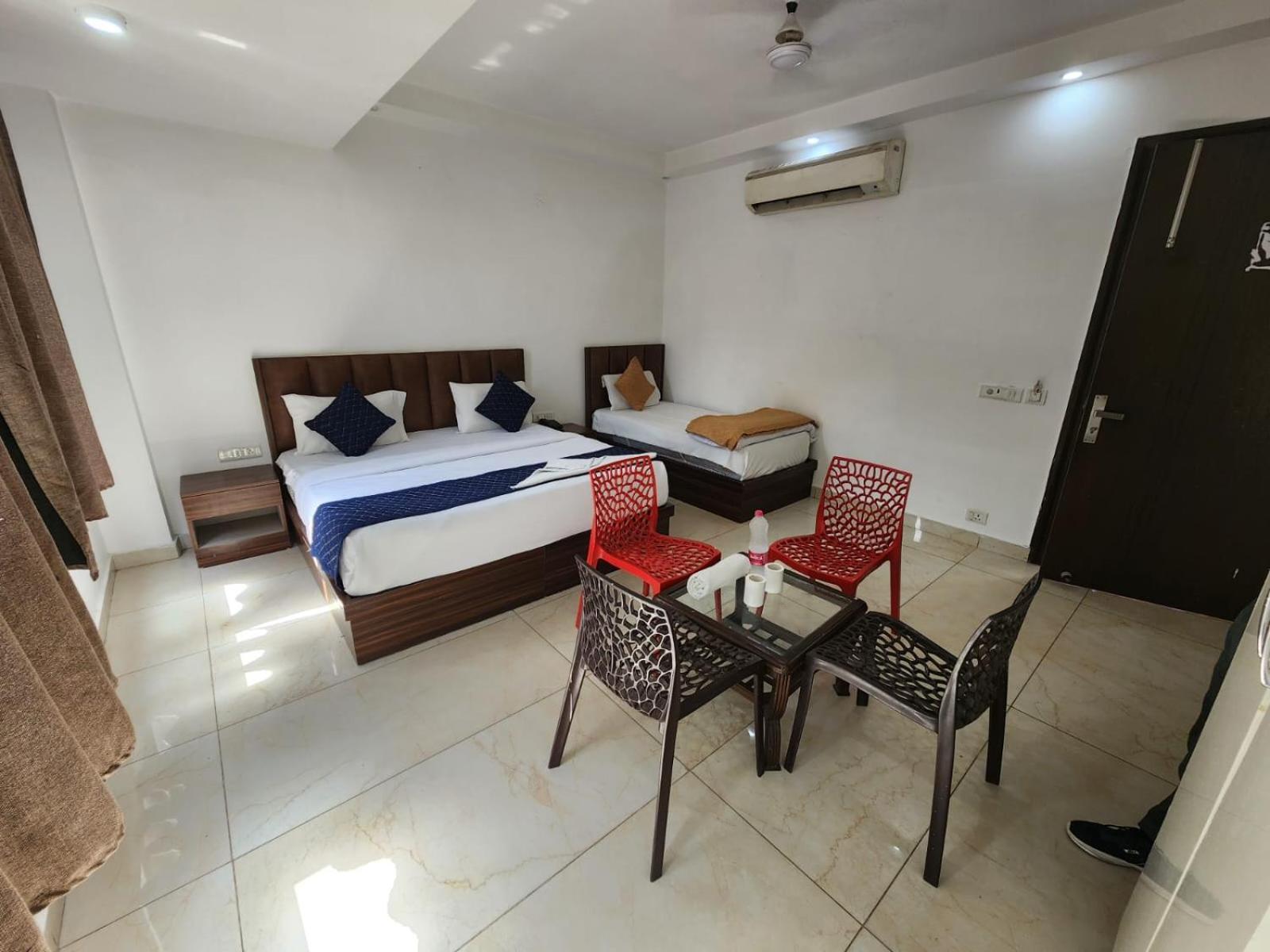Hotel City Lite Near Igi Airport 뉴델리 외부 사진